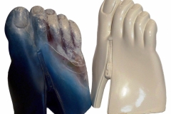 Pé do fecheclerFiber glass e pintura ou Laca 22X16X29 cm 2004 e 1980